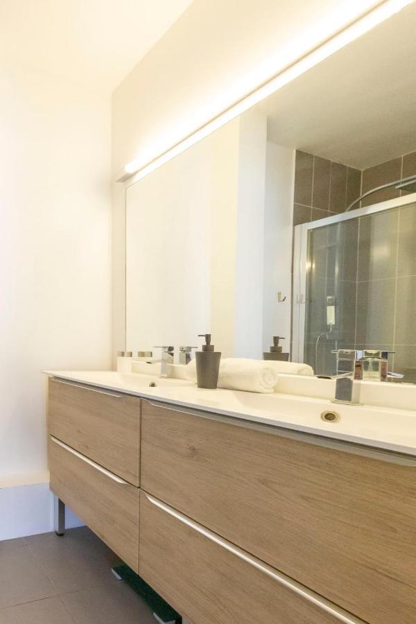 Modern Apartment 2 Bedrooms Quiet Terrace In A Palm Beach Area, 30 Meters From Seaside Cannes Exteriér fotografie